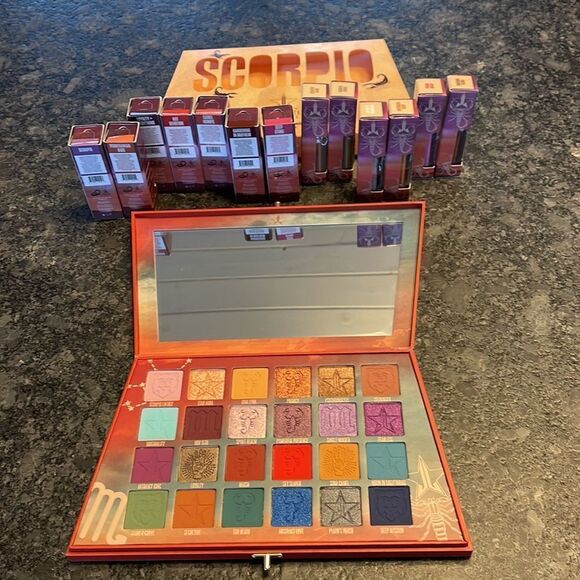 Jeffree StarĀ š®TRUE MYSTERY BOXš® double your fun lot #1 beauty box allāJS items - Picture 14 of 14